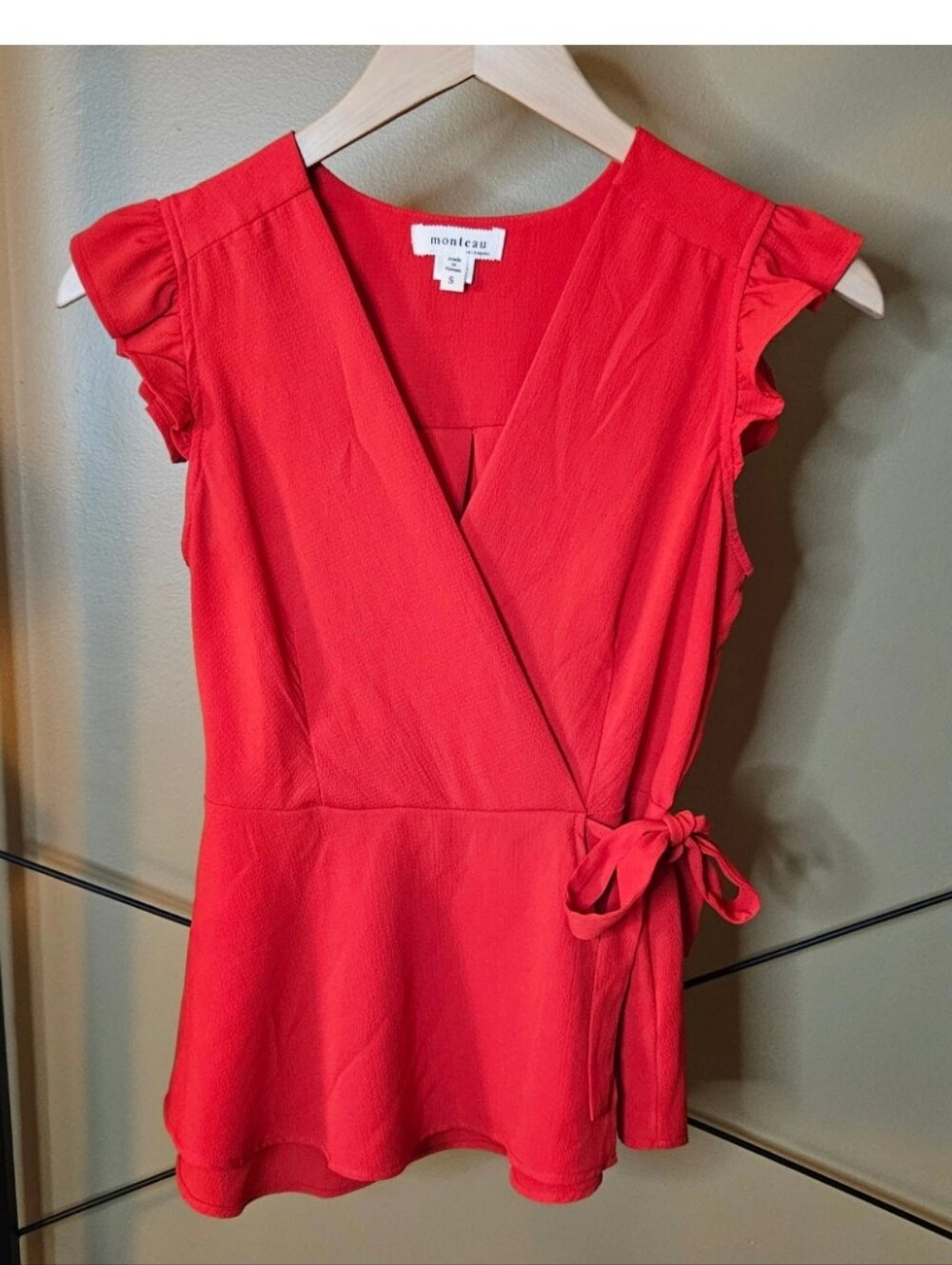 Monteau Red Wrap Front Peplum Sleeves Top Size Small